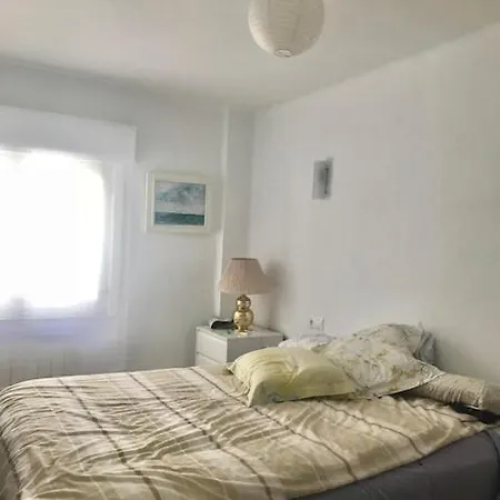 Piso Luminoso Y Tranquilo Bien Ubicado Апартаменты *
